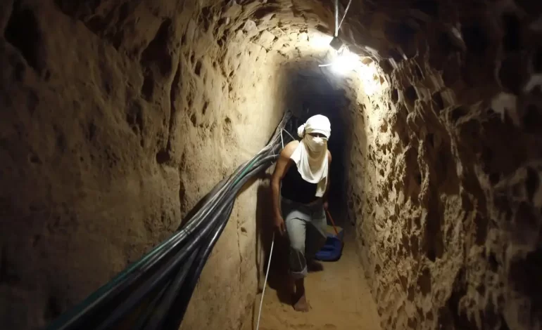 Maxay yihiin godadka dhulka hoostiisa mara ee ugu dhaadheer dunida